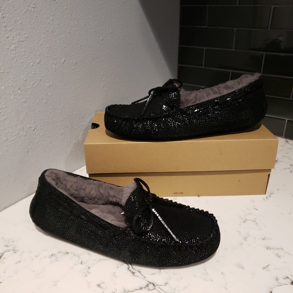 ugg dakota twinkle slipper